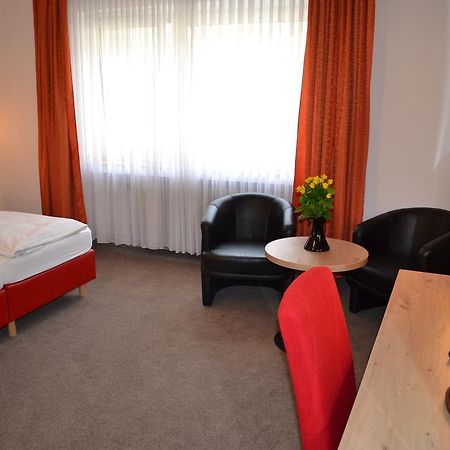 Hotel Minerva Garni Дюселдорф Екстериор снимка